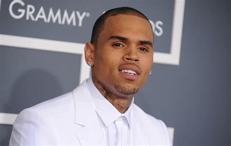 Chris Brown height weight body measurements - Trends Magazine