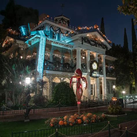 Haunted mansion pen by Disney - seensociety.com