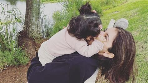 Anushka Sharma shares cute photo with daughter Vamika on second ...