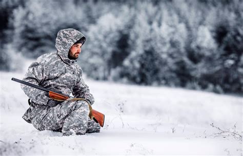 5 Ways To Stay Warm While Hunting In Cold Weather - Verge Campus