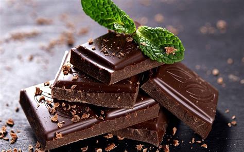 Is Dark Chocolate Good for Your Heart? - Scripps Health