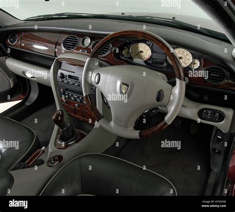 Rover 75 car interior hi-res stock photography and images - Alamy