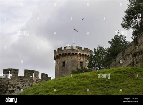 Warwick castle gardens hi-res stock photography and images - Alamy