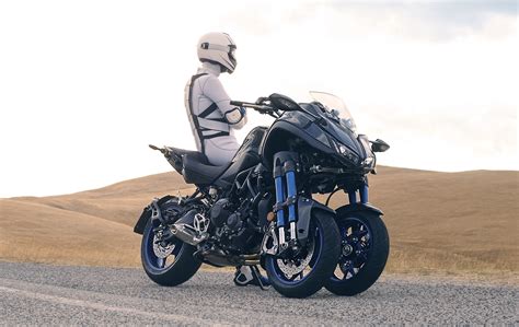 2018 Yamaha Niken Leaning Multi-Wheeler (LMW) revealed – three wheels ...