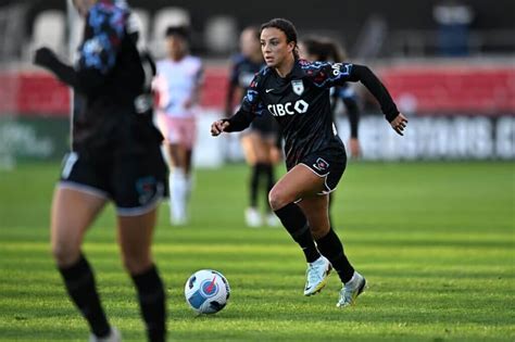 Mallory Swanson signs long-term deal to stay with Red Stars through 2028 - The Athletic