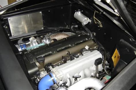 DeLorean with a 2JZ-GTE – Engine Swap Depot