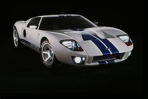 Ford GT Concept (2003) - picture 1 of 35