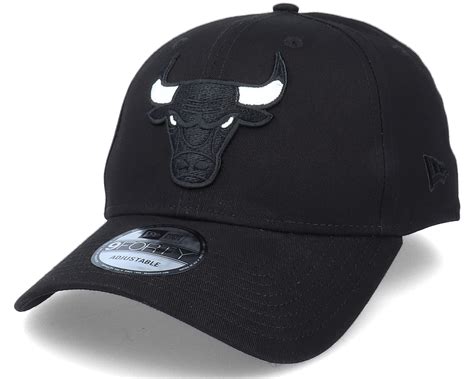 Chicago Bulls Black Base 9Forty Black Adjustable - New Era cap ...