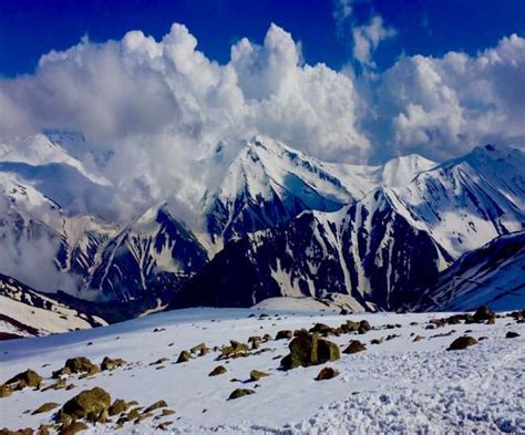 Snowfall in Kashmir In Pics : गुलमर्ग-सोनमर्ग-पहलगाम में मौसम की पहली बर्फबारी, सफेद चादर में ...