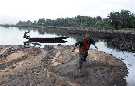 British Court Rules Against Nigerian Villagers Over Shell Oil Spills - Newsweek