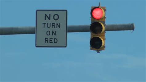 New ‘No Turn on Red’ sign has many frustrated