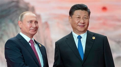 Leaders of China, Russia Grow Closer