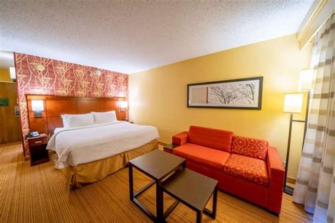 COURTYARD BY MARRIOTT BETTENDORF QUAD CITIES - Updated December 2024 - 83 Photos & 39 Reviews ...