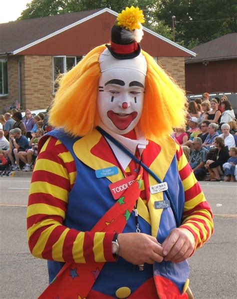 File:Colorful Clown 3.jpg - Wikimedia Commons