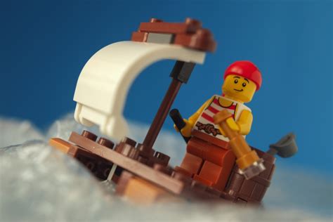 Ahoy! LEGO Creator 3-in-1 Pirate Ship (31109) Review