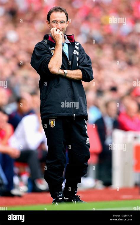 MARTIN O'NEILL ASTON VILLA FC MANAGER EMIRATES STADIUM ARSENAL LONDON 19 August 2006 Stock Photo ...