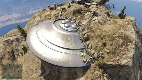 UFO Crashed Into Mount Chiliad - GTA5-Mods.com