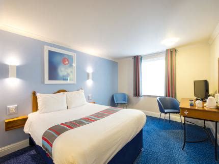 Travelodge Cardiff Whitchurch Deals & Reviews, CARDIFF | LateRooms.com