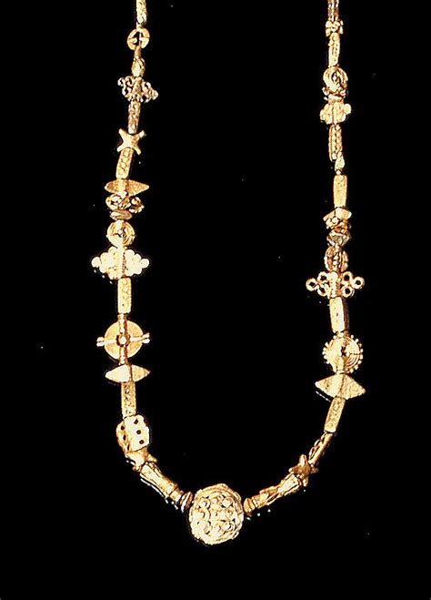 Ghana - Ashante necklace - gold | African jewelry, Jewelry, Gold jewelry