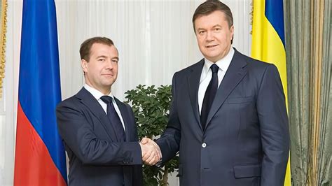 Dmitry Medvedev biography, age, career path, height, family 2024 ...