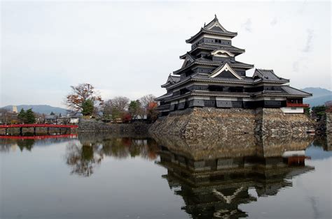 Matsumoto Castle, Japan photo on Sunsurfer