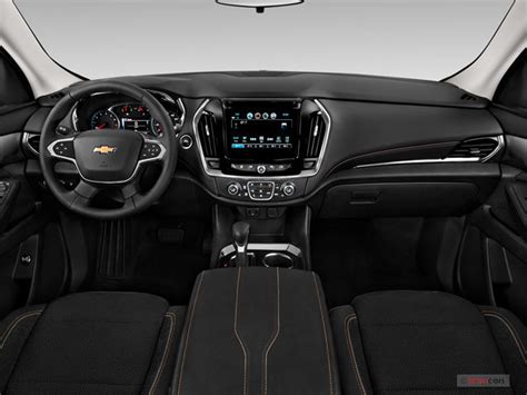 2021 Chevrolet Traverse Pictures: | U.S. News