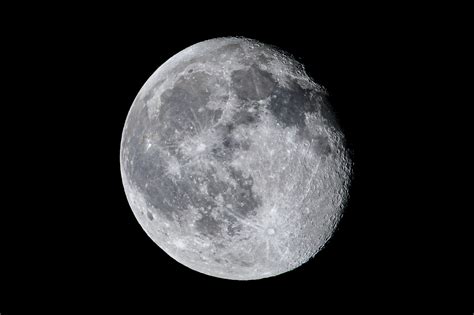 How to Photograph the Moon - Photography Informers