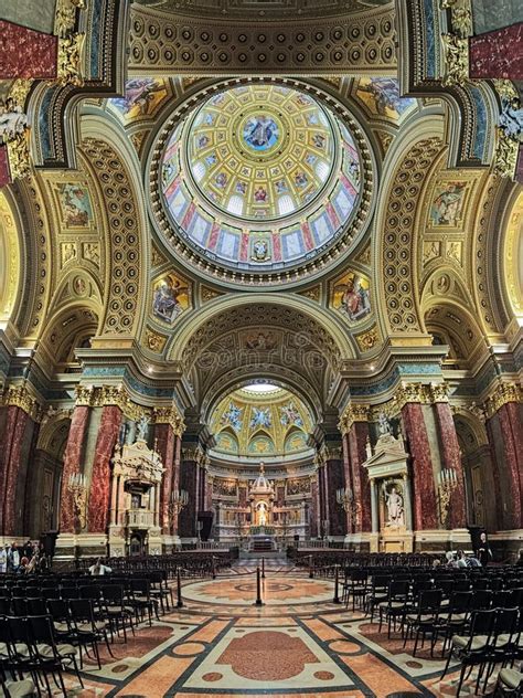 Interior of St. Stephen`s Basilica in Budapest, Hungary Editorial Photo ...