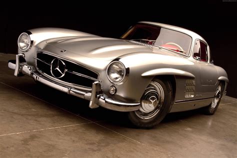 Classic silver Mercedes-Benz coupe HD wallpaper | Wallpaper Flare