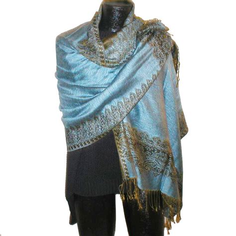 Apparel and Fashion in India: Know more about Pashmina Shawls