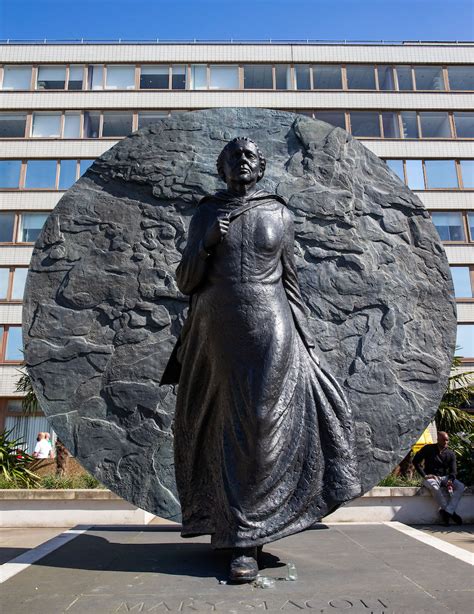 Mary Seacole statue, St Thomas’s Hospital, London – Mark Metcalf ~ independent working class ...