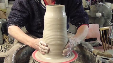 Making / Throwing a Round Pottery Clay Vase on the Wheel - YouTube