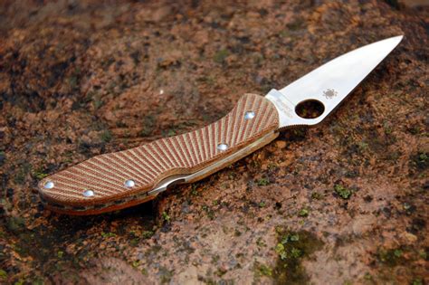 Spyderco Delica 4 custom scales (v.8) | G10.lt Custom Made Scales