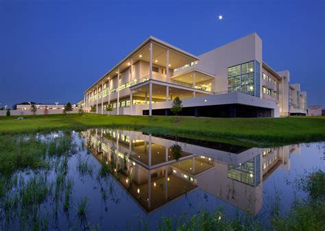 Miami In Focus Photo Gallery Of Riverview High School In Sarasota, FL.