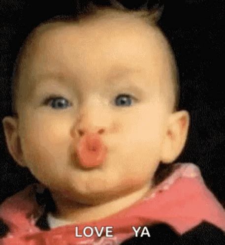 Kiss Mwuah GIF - Kiss Mwuah Baby - Discover & Share GIFs