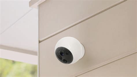 These AI outdoor security cameras protect your entire property