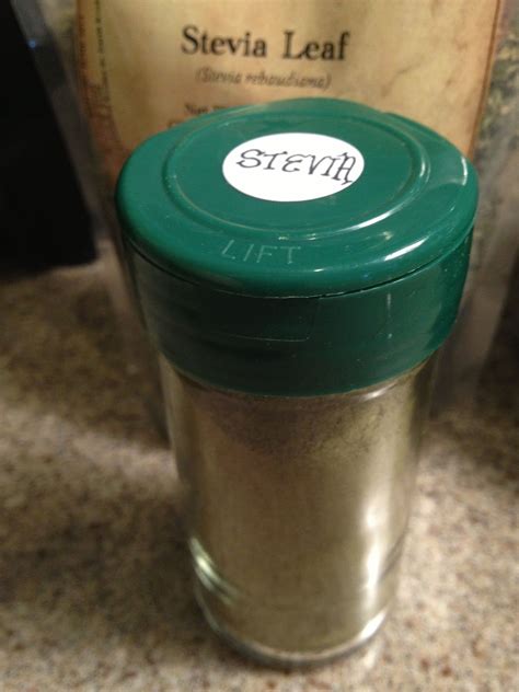 How to make your own stevia powder with dried stevia leaves | Stevia, Stevia recipes, Real food ...