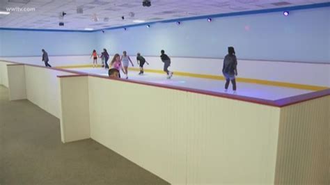 Ice skating rink opens in Esplanade Mall | wwltv.com