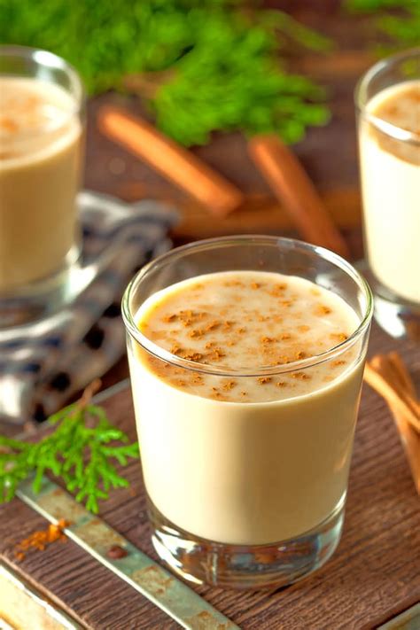 Eggnog cocktail recipe | Mix That Drink