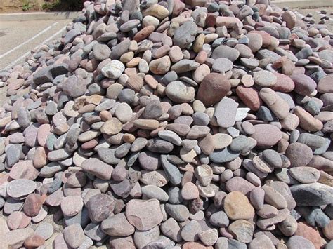 This rock is also called Arizona River Rock Cobbles and Pebbles, which is a generic term for ...