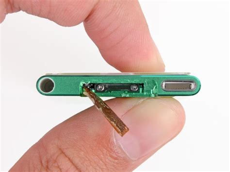 iFixit Tears Down The New iPod Nano, Gives It 5 Out Of 10 For ...