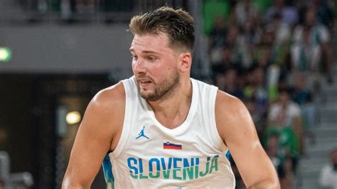 Luka Doncic gets encouraging update after knee injury scare | Yardbarker