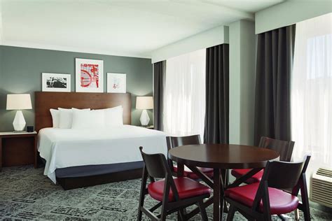 Radisson Hotel Dallas North-Addison Rooms: Pictures & Reviews - Tripadvisor