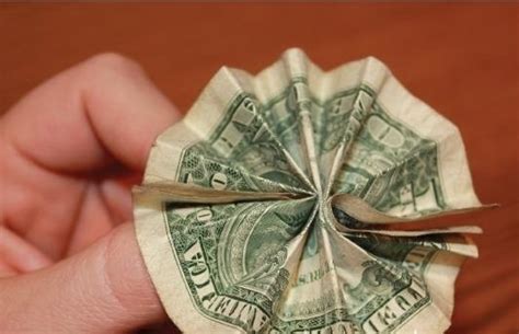 Money Origami: 10 Flowers to Fold Using a Dollar Bill | Money, Credit, Millionaires, Get Unlock ...