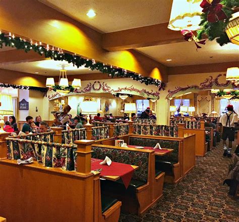 Best Frankenmuth Restaurants! Bavarian Inn vs. Zehnder's, Tiffany's MI