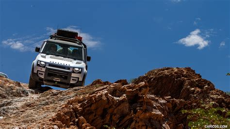 Land Rover Defender 110 | 2020MY | Off-Road