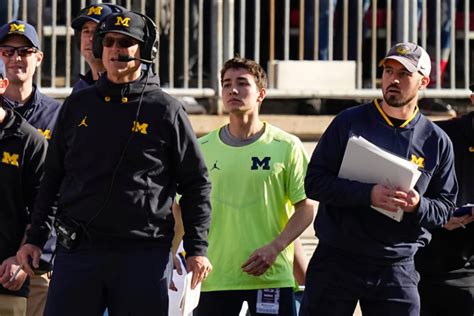 Michigan Staffer Connor Stallions Bragged About Stealing Signs in 2021 Text Exchange - BVM Sports