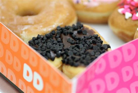 Dunkin' Donuts Flavors - Experts Rank the 15 Best Flavors - Thrillist