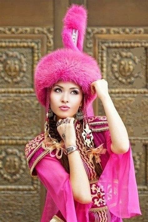 Kazak Türkleri - Қазақ түріктері (Kazak Eli) | Traditional outfits ...