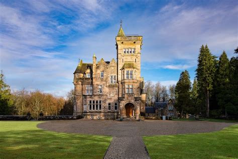 Best Airbnb Castle Stays in Scotland — Historic European Castles